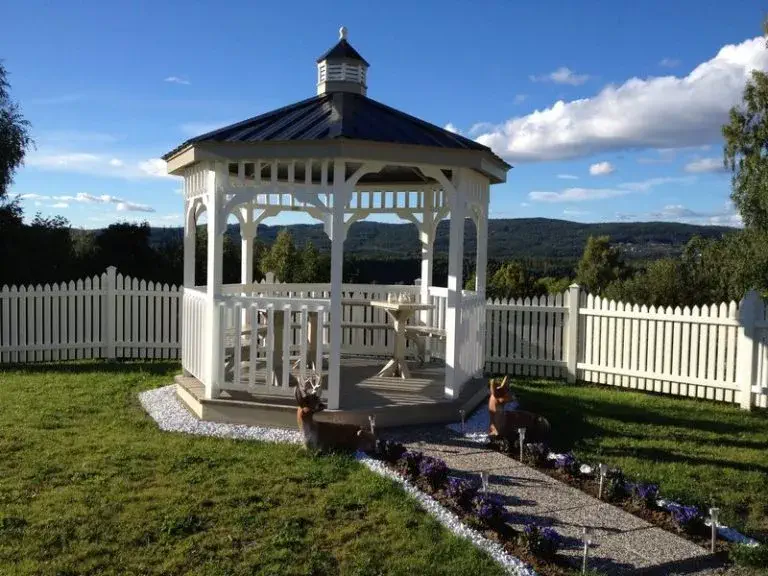 gazebos with benches